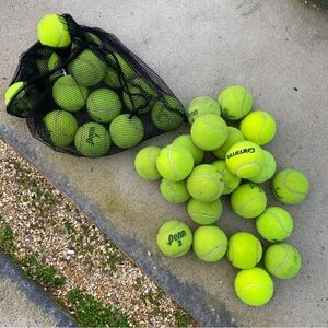 Tennis Balls Lot Of 35 - Penn, Gamma